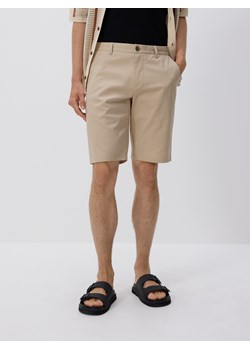 Reserved - Szorty chino regular fit - beżowy - id: 0051V-08X - marki Reserved - 185998974 Reserved - Szorty chino regular fit - beżowy ze sklepu Reserved w kategorii Spodenki męskie - zdjęcie 185998974