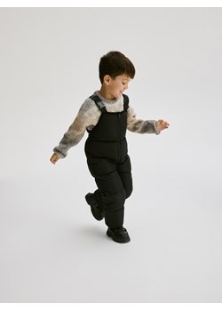 Reserved - Wodoodporne ogrodniczki z ociepleniem - czarny ze sklepu Reserved w kategorii Spodnie chłopięce - zdjęcie 186008081