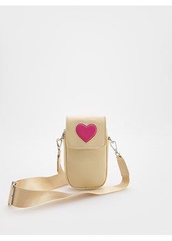 Reserved - Mała torebka z klapką - złamana biel ze sklepu Reserved w kategorii Torby i walizki dziecięce - zdjęcie 186010580