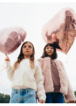 Reserved - Puszysty kardigan - złamana biel - id: 832FH-01X - marki Reserved - 186011692 Reserved - Puszysty kardigan - złamana biel ze sklepu Reserved w kategorii Swetry dziewczęce - zdjęcie 186011692