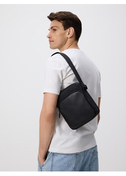 Reserved - Saszetka crossbody - czarny ze sklepu Reserved w kategorii Torby męskie - zdjęcie 186011731