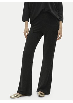 Vero Moda Spodnie dzianinowe Kanva 10296871 Czarny Regular Fit ze sklepu MODIVO w kategorii Spodnie damskie - zdjęcie 186028771