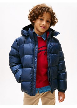 Tommy Hilfiger Kurtka puchowa Essential KB0KB10091 D Granatowy Regular Fit ze sklepu MODIVO w kategorii Kurtki chłopięce - zdjęcie 186031151