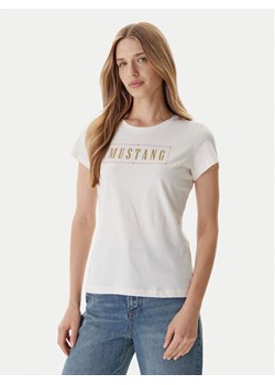 Mustang T-Shirt Loa 1016754 Écru Slim Fit ze sklepu MODIVO w kategorii Bluzki damskie - zdjęcie 186031170