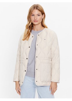 Tommy Jeans Kurtka puchowa DW0DW15837 Beżowy Regular Fit ze sklepu MODIVO w kategorii Kurtki damskie - zdjęcie 186031243