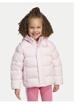 adidas Kurtka puchowa JV8547 Różowy Loose Fit ze sklepu MODIVO w kategorii Kurtki dziewczęce - zdjęcie 186031421