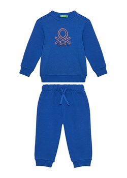 United Colors Of Benetton Dres 3J68GK00S Niebieski Regular Fit ze sklepu MODIVO w kategorii Dresy chłopięce - zdjęcie 186032220