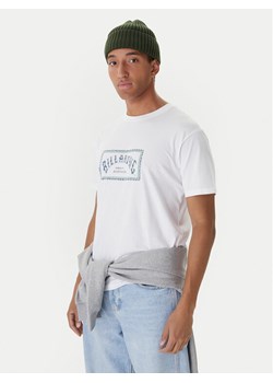 Billabong T-Shirt Arch Frame EBYZT00341 Biały Regular Fit ze sklepu MODIVO w kategorii T-shirty męskie - zdjęcie 186033151