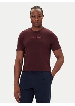 Calvin Klein T-Shirt Logo 30s LV04LD230G Bordowy Relaxed Fit ze sklepu MODIVO w kategorii T-shirty męskie - zdjęcie 186033341