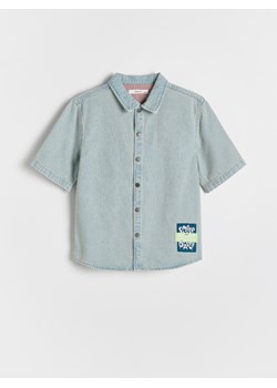 Reserved - Jeansowa koszula regular fit - niebieski - id: 8302X-50J - marki Reserved - 186070733 Reserved - Jeansowa koszula regular fit - niebieski ze sklepu Reserved w kategorii Koszule chłopięce - zdjęcie 186070733