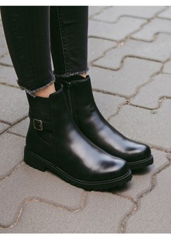 Sinsay - Botki za kostkę z imitacji skóry - czarny - id: 132FW-99X - marki Sinsay - 186082053 Sinsay - Botki za kostkę z imitacji skóry - czarny ze sklepu Sinsay w kategorii Botki - zdjęcie 186082053