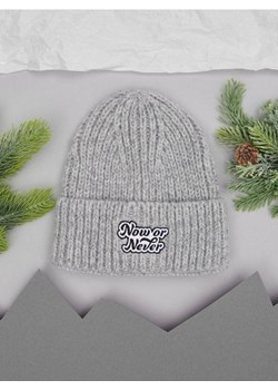Sinsay - Czapka beanie z haftem - szary ze sklepu Sinsay w kategorii Czapki zimowe damskie - zdjęcie 186082164