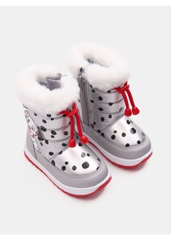 Sinsay - Ocieplane śniegowce z elastycznym ściągaczem 101 Dalmatians - srebrny - id: 223FA-SLV - marki Sinsay - 186082292 Sinsay - Ocieplane śniegowce z elastycznym ściągaczem 101 Dalmatians - srebrny ze sklepu Sinsay w kategorii Buty zimowe dziecięce - zdjęcie 186082292