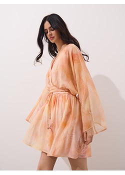 Mohito - Letnia sukienka mini - bursztynowy ze sklepu Mohito w kategorii Sukienki - zdjęcie 186084552
