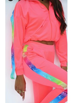 welurowy dres besties multicolor la perla bluza + spodnie z tęczowymi lampasami - neon koral ze sklepu STYLOWO w kategorii Dresy damskie - zdjęcie 186091290