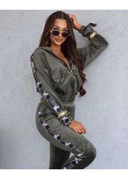 welurowy dres la perla bluza kangurka + spodnie złoty suwak  - khaki lampas pantera ze sklepu STYLOWO w kategorii Dresy damskie - zdjęcie 186091353