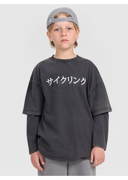 Chłopięcy longsleeve z nadrukiem 4F 4FJRAW25TLONM568 - szary ze sklepu Sportstylestory.com w kategorii Bluzy chłopięce - zdjęcie 186095184