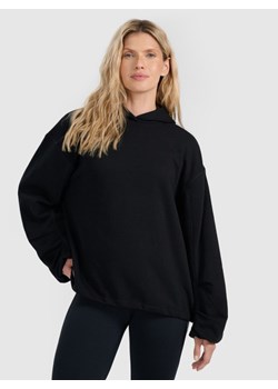 Damska bluza nierozpinana z kapturem 4F 4FRAW25TSWSF2462 - czarna ze sklepu Sportstylestory.com w kategorii Bluzy damskie - zdjęcie 186095850