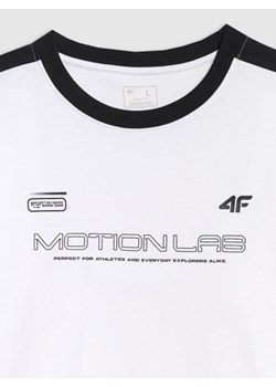 Męski longsleeve oversize z nadrukiem 4F 4FRAW25TLONM653 - biały ze sklepu Sportstylestory.com w kategorii T-shirty męskie - zdjęcie 186096103