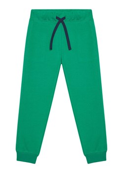 United Colors Of Benetton Spodnie dresowe 3J68CF058 Zielony Regular Fit ze sklepu MODIVO w kategorii Spodnie chłopięce - zdjęcie 186096542