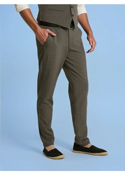 Sinsay - Spodnie chino slim fit w kratę - szary - id: 147EV-90X - marki Sinsay - 186098660 Sinsay - Spodnie chino slim fit w kratę - szary ze sklepu Sinsay w kategorii Spodnie męskie - zdjęcie 186098660
