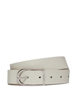 Pasek Damski Calvin Klein Centre Bridge Buckle Belt 3.0 K60K611920 Biały ze sklepu eobuwie.pl w kategorii Paski damskie - zdjęcie 186099381