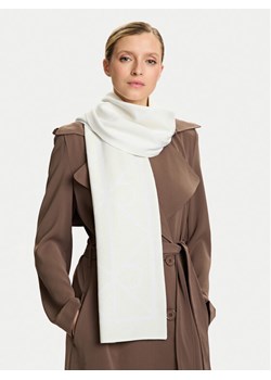 Szalik Calvin Klein Emblem Aop Jcq Fine Rib Scarf LV04D8051G Beżowy - id: 8721187252847 - marki Calvin Klein - 186100564 Szalik Calvin Klein Emblem Aop Jcq Fine Rib Scarf LV04D8051G Beżowy ze sklepu eobuwie.pl w kategorii Szaliki i chusty damskie - zdjęcie 186100564