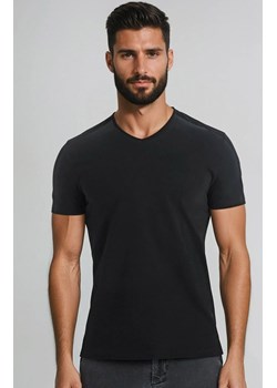 Koszulka męska czarna t-shirt bawełniany Dany, Kolor czarny, Rozmiar 3XL, Teyli ze sklepu Primodo w kategorii T-shirty męskie - zdjęcie 186118931