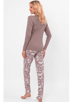 Bawełniana piżama damska na długi rękaw i długie spodnie Kimuri, Kolor cappuccino, Rozmiar M, Italian Fashion - id: 217170 - marki Italian Fashion - 186121003 Bawełniana piżama damska na długi rękaw i długie spodnie Kimuri, Kolor cappuccino, Rozmiar M, Italian Fashion ze sklepu Intymna w kategorii Piżamy damskie - zdjęcie 186121003
