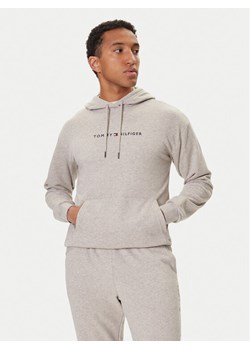 Tommy Hilfiger Bluza UM0UM03665 Beżowy Regular Fit ze sklepu MODIVO w kategorii Bluzy męskie - zdjęcie 186125171