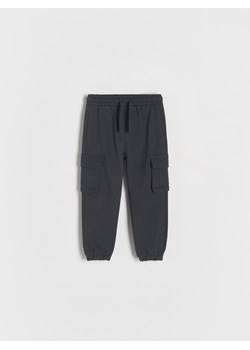 Reserved - Bawełniane joggery cargo - ciemnoszary ze sklepu Reserved w kategorii Spodnie chłopięce - zdjęcie 186126570
