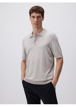 Reserved - Sweter polo z wiskozą - beżowy ze sklepu Reserved w kategorii Swetry męskie - zdjęcie 186128570
