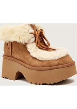 UGG Śniegowce W ESMEE | shearling | skóra ze sklepu Gomez Fashion Store w kategorii Śniegowce damskie - zdjęcie 186139422