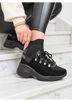 Royalfashion Czarne sneakersy damskie z ociepleniem Aleppo ze sklepu royalfashion.pl w kategorii Śniegowce damskie - zdjęcie 186141564