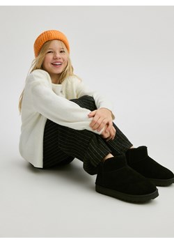 Reserved - Ocieplane botki z imitacji skóry - czarny ze sklepu Reserved w kategorii Buty zimowe dziecięce - zdjęcie 186148584