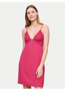 Triumph Koszula nocna Aura Spotlight 10225033 Różowy Regular Fit ze sklepu MODIVO w kategorii Koszule nocne - zdjęcie 186151313