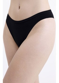 Majtki brazyliany czarne F-BRZ-92/02, Kolor czarny, Rozmiar L, leptir - id: 217401 - marki Leptir - 186162941 Majtki brazyliany czarne F-BRZ-92/02, Kolor czarny, Rozmiar L, leptir ze sklepu Intymna w kategorii Majtki damskie - zdjęcie 186162941