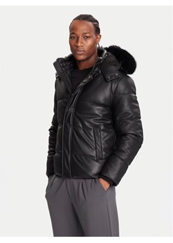 Guess Kurtka zimowa M5BL2F W1050 Czarny Regular Fit ze sklepu MODIVO w kategorii Kurtki męskie - zdjęcie 186167442