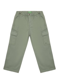 United Colors Of Benetton Spodnie materiałowe 4XZXCF04I Szary Loose Fit ze sklepu MODIVO w kategorii Spodnie chłopięce - zdjęcie 186167450