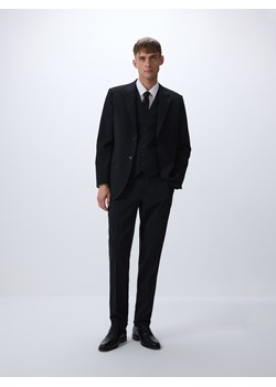 Reserved - Spodnie garniturowe z wełną - czarny ze sklepu Reserved w kategorii Spodnie męskie - zdjęcie 186170600