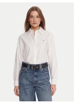 Tommy Hilfiger Koszula WW0WW46111 Biały Relaxed Fit ze sklepu MODIVO w kategorii Koszule damskie - zdjęcie 186186682