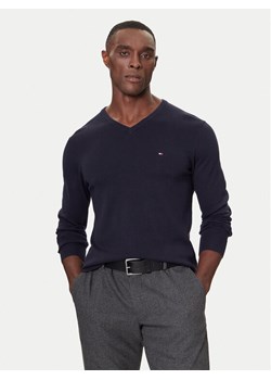 Tommy Hilfiger Sweter MW0MW42249 Granatowy Regular Fit ze sklepu MODIVO w kategorii Swetry męskie - zdjęcie 186186804
