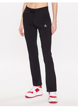 Le Coq Sportif Spodnie dresowe 2310037 Czarny Regular Fit ze sklepu MODIVO w kategorii Spodnie damskie - zdjęcie 186186810