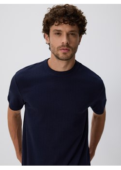 Reserved - Strukturalny t-shirt comfort fit - granatowy ze sklepu Reserved w kategorii T-shirty męskie - zdjęcie 186198221