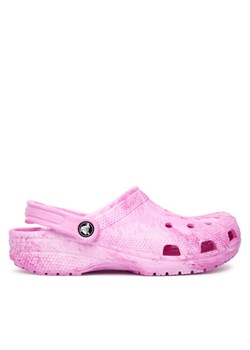 Crocs Klapki Classic Watercolor Marbled Clog 211583 Różowy ze sklepu MODIVO w kategorii Klapki damskie - zdjęcie 186200420