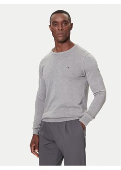 Tommy Hilfiger Sweter MW0MW14748 Szary Regular Fit ze sklepu MODIVO w kategorii Swetry męskie - zdjęcie 186200660