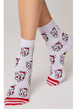 Świąteczne skarpetki damskie 31008-154, Kolor jasnoszary-wzór, Rozmiar 36-39, Conte - id: 192218 - marki Conte - 186204054 Świąteczne skarpetki damskie 31008-154, Kolor jasnoszary-wzór, Rozmiar 36-39, Conte ze sklepu Intymna w kategorii Skarpetki damskie - zdjęcie 186204054