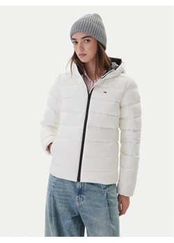 Tommy Jeans Kurtka puchowa DW0DW21617 Biały Regular Fit ze sklepu MODIVO w kategorii Kurtki damskie - zdjęcie 186205922