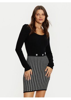 Guess Sukienka dzianinowa W5RK12 Z3KX0 Czarny Slim Fit ze sklepu MODIVO w kategorii Sukienki - zdjęcie 186213091