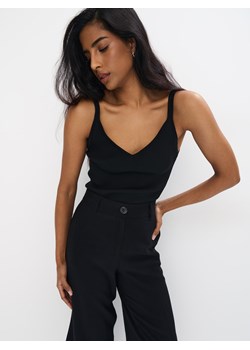 Mohito - Prążkowany top - czarny ze sklepu Mohito w kategorii Bluzki damskie - zdjęcie 186219881